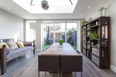 5 bedroom terraced house to rent, Deodar Road, Putney, London, SW15