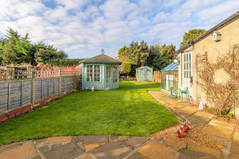 Martin Close, Warlingham 3 bed semidetached house £525,000