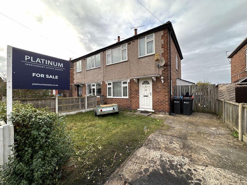 Newnham Drive, Ellesmere Port 3 bed semidetached house £135,000