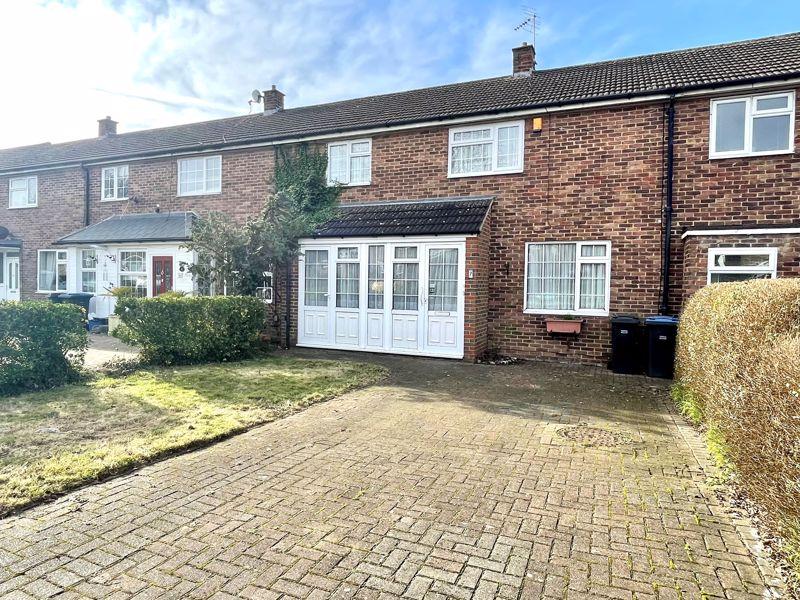 The Readings, Harlow 3 bed terraced house £360,000