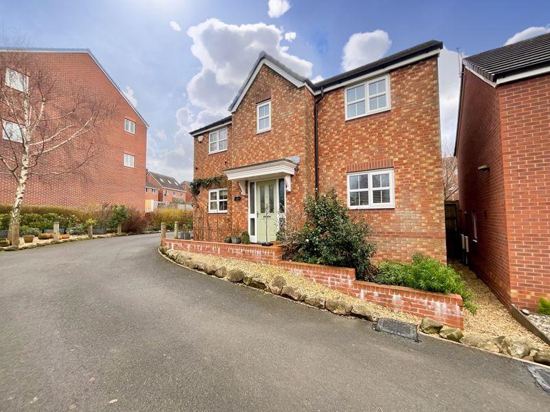 Longfellow Close, Norton Heights 4 bed detached house £300,000