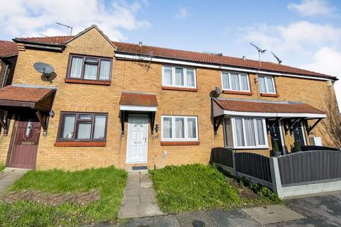 2 bedroom terraced house to rent, Chapel Close, Grays, Essex