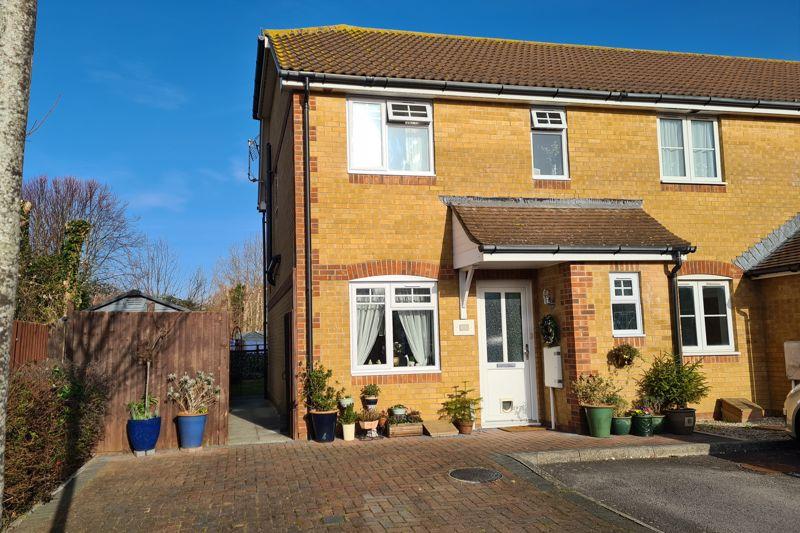 Holt Close, LeeOnTheSolent, PO13 3 bed end of terrace house for sale