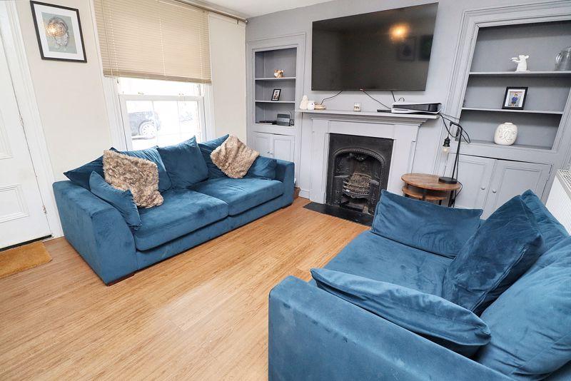 New Street, Brightlingsea, CO7 2 bed house for sale £210,000