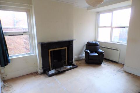 211 Stroud Road, Gloucester, GL1 5JU