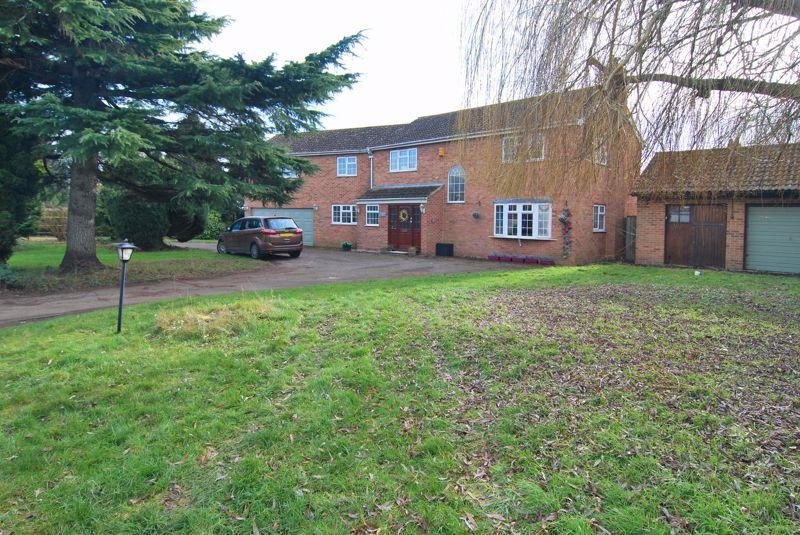 Broadacre Lodge, Broadclose Road, Down Hatherley, Gloucester 5 bed