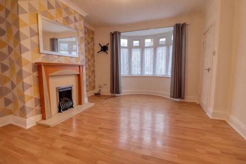 3 bedroom semi-detached house to rent, Haig Avenue, Scunthorpe