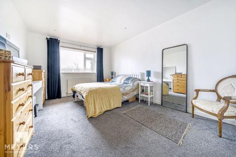 3 bedroom bungalow for sale - Lower Blandford Road, Broadstone BH18