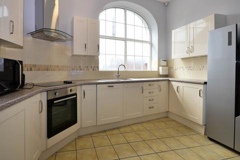 5 bedroom house share to rent - Windsor Street, Toxteth,