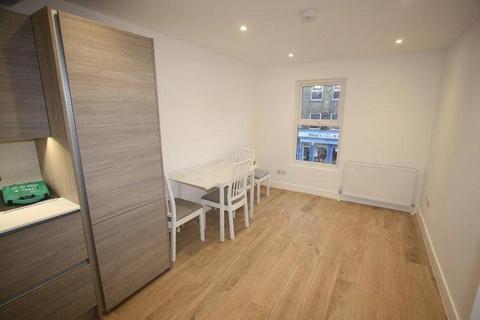 2 bedroom flat to rent, Lower Road, London, SE16 2UN