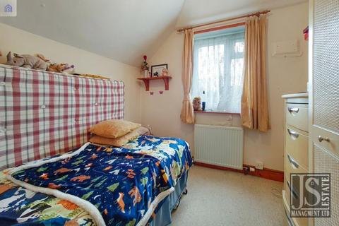 84 Swallands Road, London, SE6 3HG