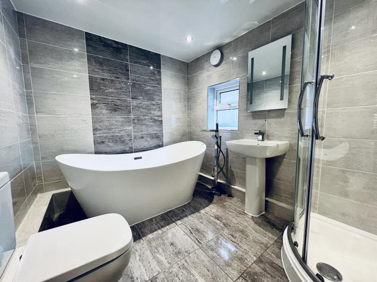 Ground Floor Bathroom