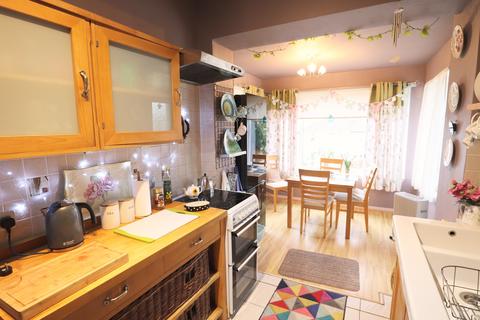 18 Kingussie Drive, Glasgow, G44 4HY