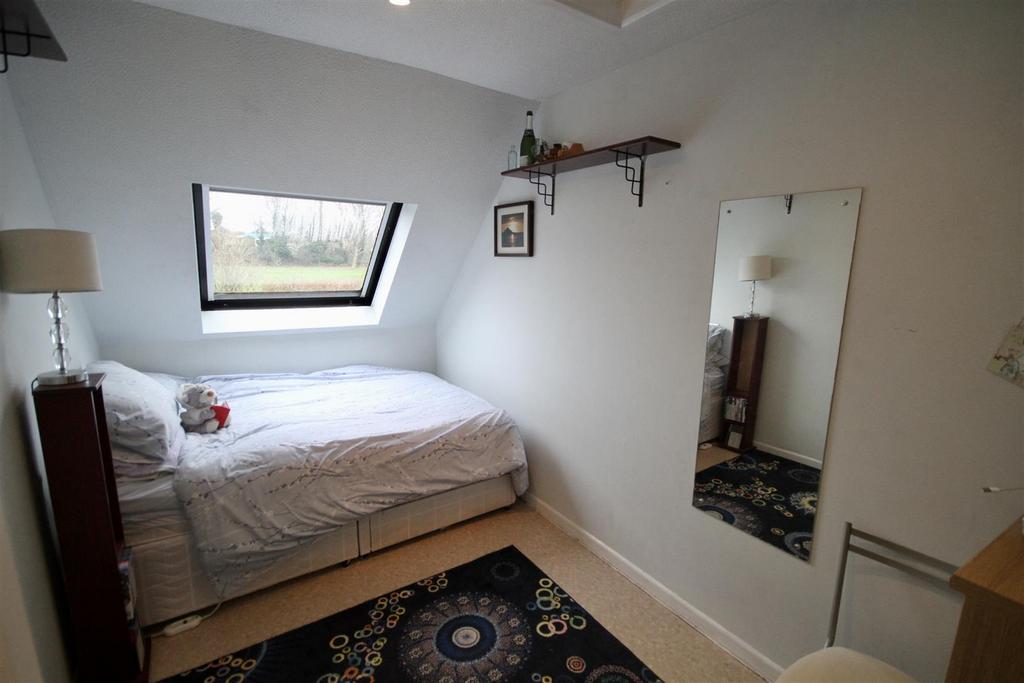 6.Bedroom2.jpeg