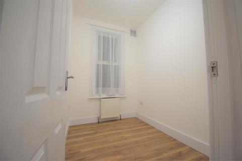 2 bedroom apartment to rent - Bruce Road, Mitcham