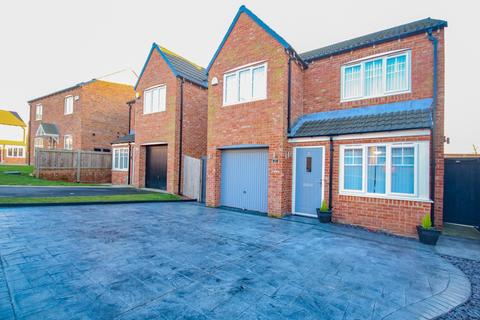 3 bedroom detached house for sale - Lord Close, Stainsby Hall Farm, Acklam, Middlesbrough, TS5 8FF