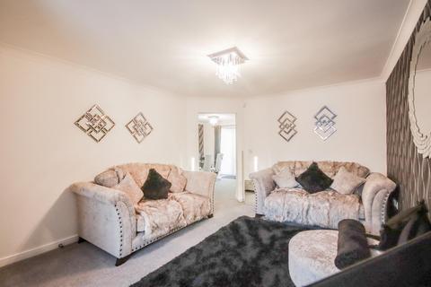 3 bedroom detached house for sale - Lord Close, Stainsby Hall Farm, Acklam, Middlesbrough, TS5 8FF