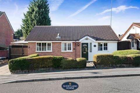 2 bedroom detached bungalow for sale - Flowerdale Drive, Wyken, Coventry, CV2 3PQ