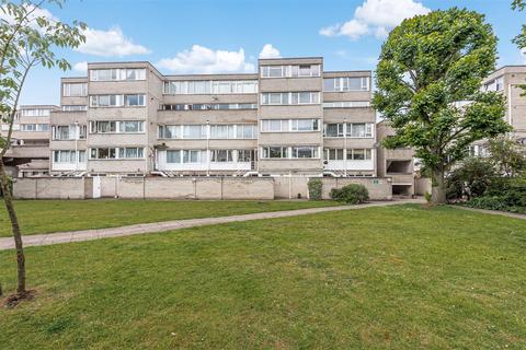 13 Athlone Square, Windsor, SL4 1SS