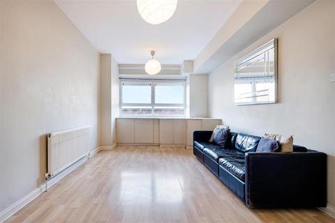 3 bedroom flat to rent - City View House, Bethnal Green Road, London, E2