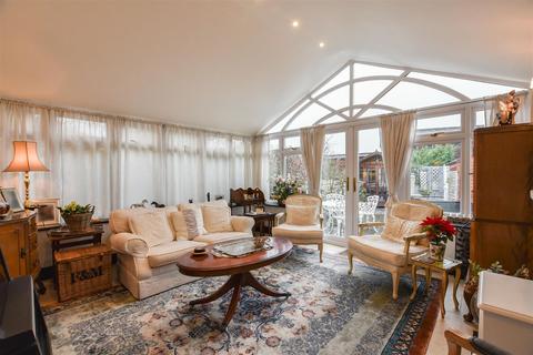 2 Barnack Road, Stamford, PE9 2NA