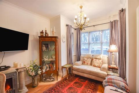 2 Barnack Road, Stamford, PE9 2NA