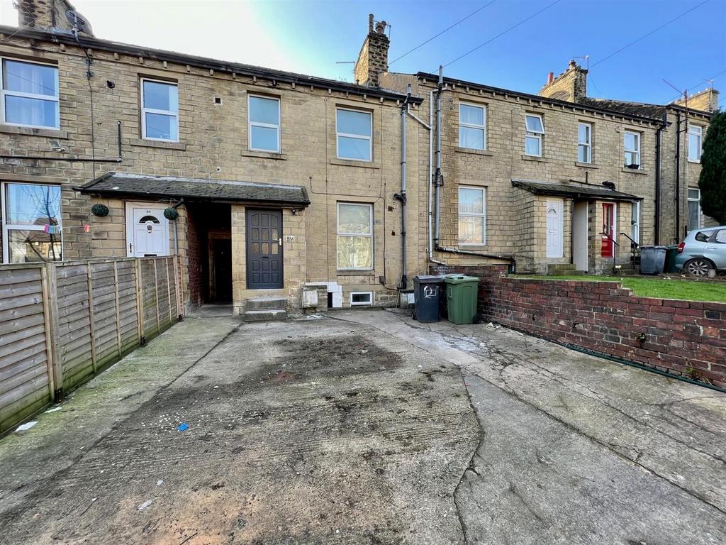 Tanfield Road, Birkby, Huddersfield 3 bed terraced house £100,000