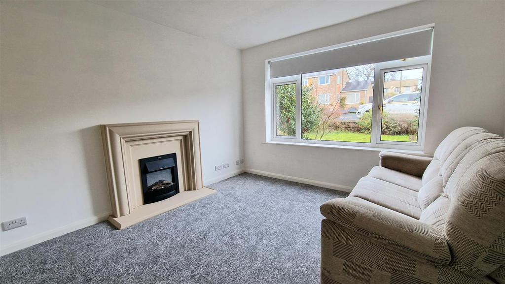 Belfield Road, Etwall, Derby 3 bed detached house £975 pcm (£225 pw)