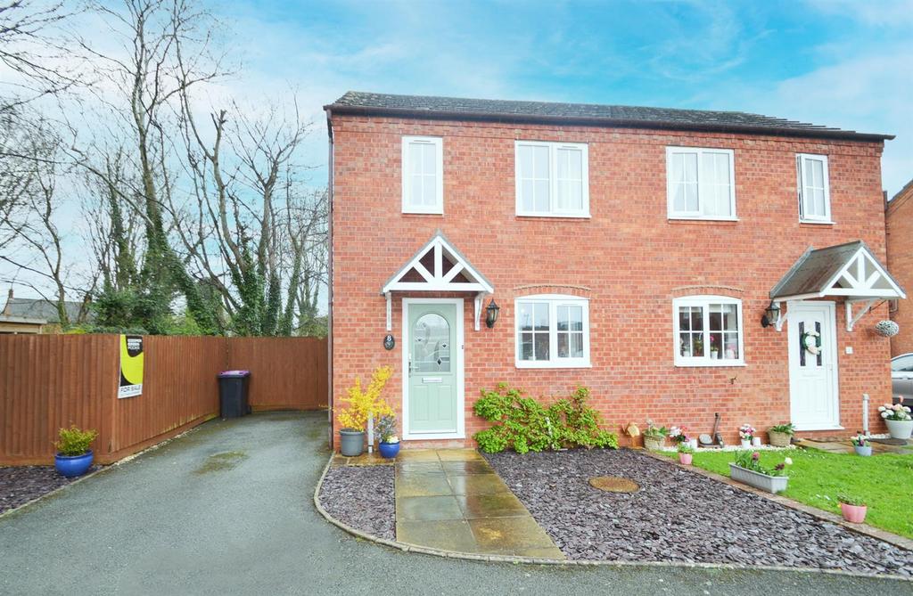 Rowley Court, Sutton Farm, Shrewsbury 2 bed semidetached house £200,000