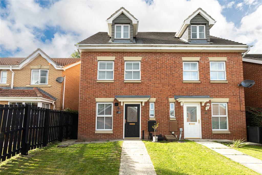 Chapel Drive, Delves Lane, Consett, DH8 3 bed semidetached house £