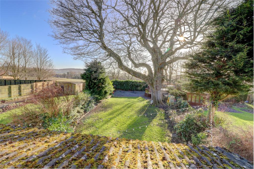 Manor Road, Medomsley, Consett, DH8 4 bed semidetached house £270,000