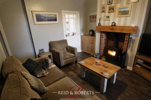 383 Chester Road, Oakenholt, Flint, CH6 5SF