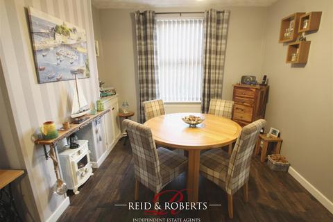 383 Chester Road, Oakenholt, Flint, CH6 5SF