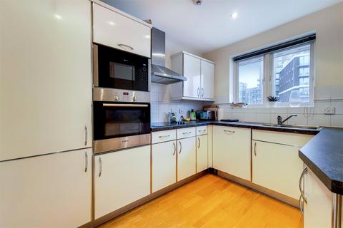 2 bedroom flat to rent, Prices Court, Cotton Row, London