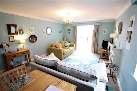 2 bedroom flat for sale - Mountside, Scarborough