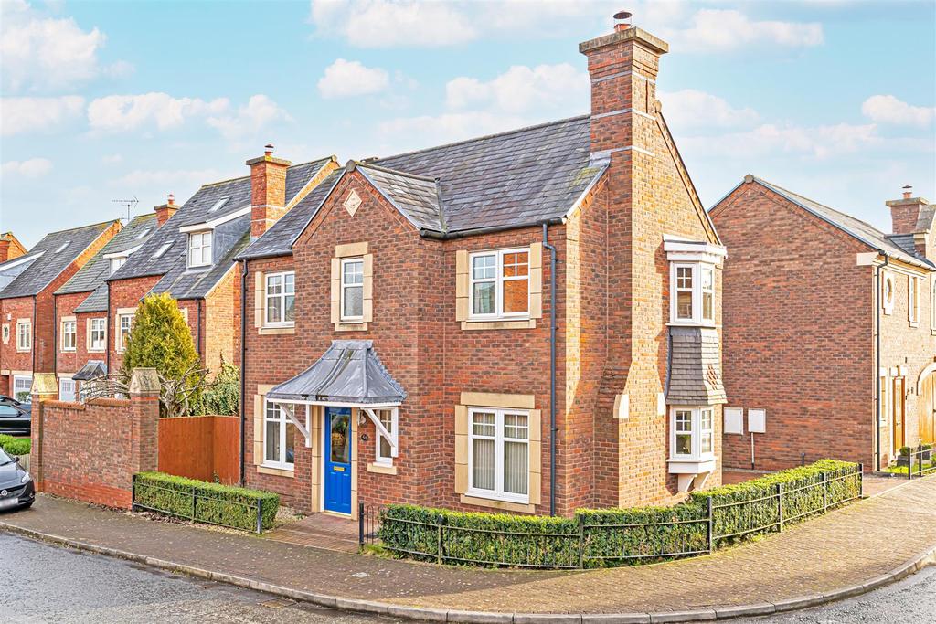 Stockdale Drive, Great Sankey... 3 bed detached house £310,000