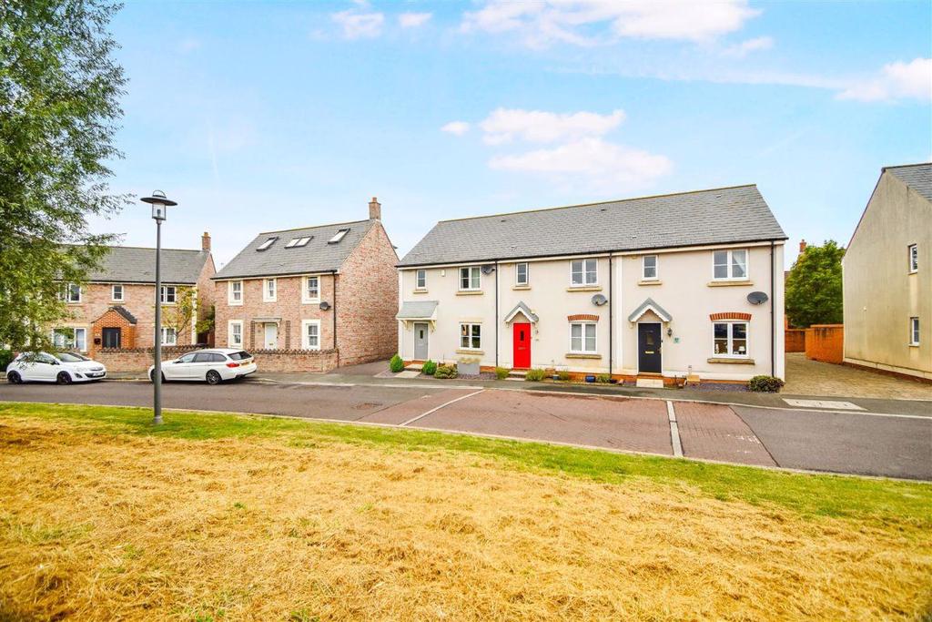 Phoenix Way, Portishead Bristol 3 bed house £1,575 pcm (£363 pw)
