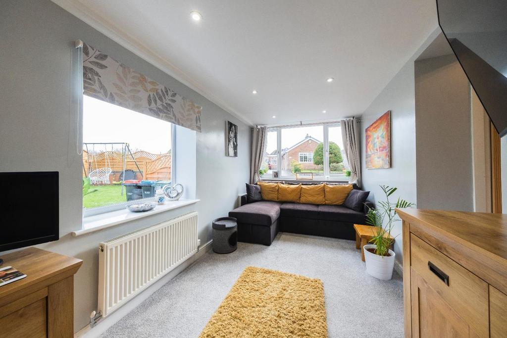 71 Peel Crescent-013.JPG