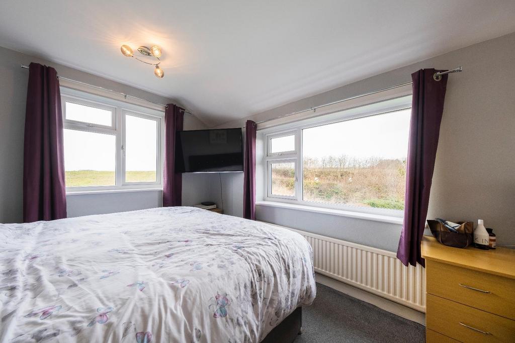 71 Peel Crescent-019.JPG