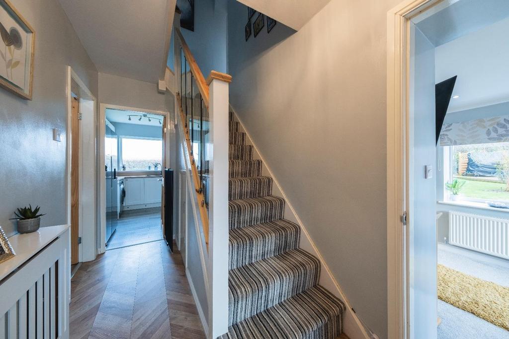 71 Peel Crescent-014.JPG