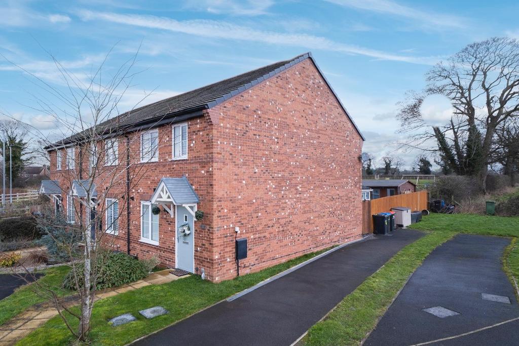 Farmers Lane, Tarporley 3 bed end of terrace house £78,750