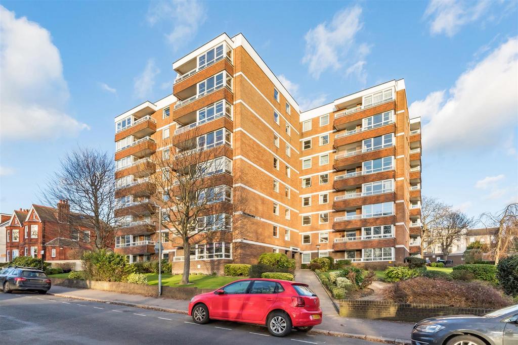 Preston Park Avenue, Brighton 2 bed flat for sale £400,000