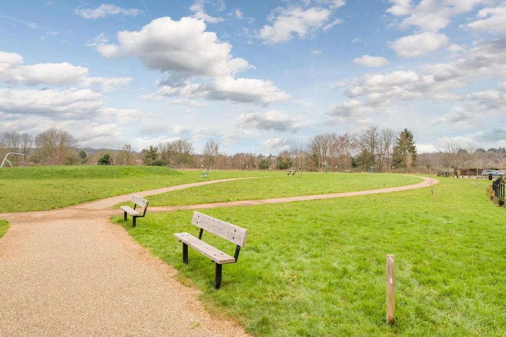 Knightlow Park 2