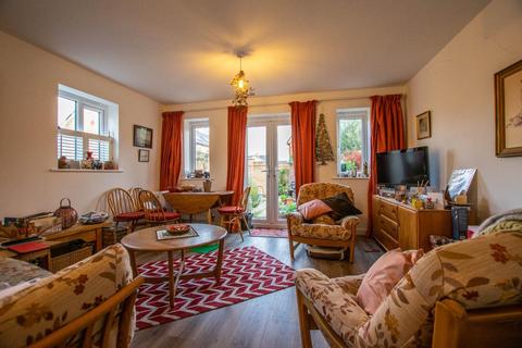 2 bedroom end of terrace house for sale, Repton Gardens, Milton, Cambridge