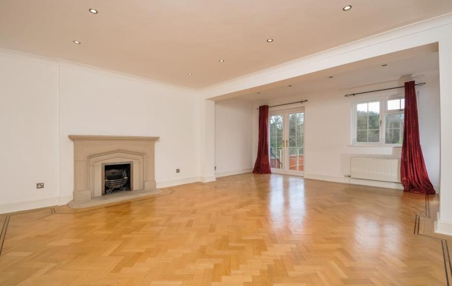 Cavendish Road, 4 bed detached house £3,000 pcm (£692 pw)