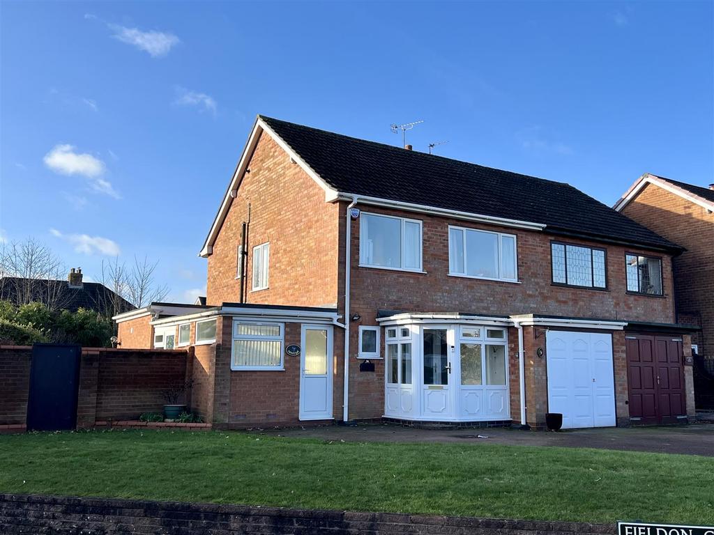 Fieldon Close, Shirley, Solihull 3 bed semidetached house £425,000
