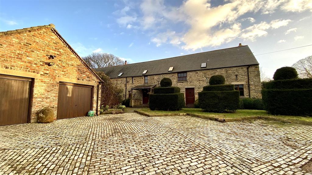 Blue Barn, Old Cassop, Durham 5 bed barn conversion £1,750 pcm (£404 pw)
