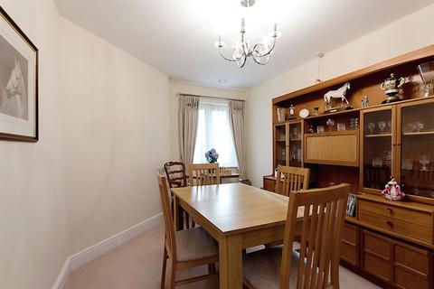 2 bedroom apartment for sale, Wardington Court, Welford Road, Northampton,  Northamptonshire NN2 8FR