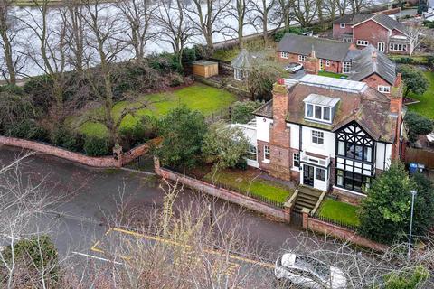 5 bedroom detached house for sale - St. Chads Road, Lichfield