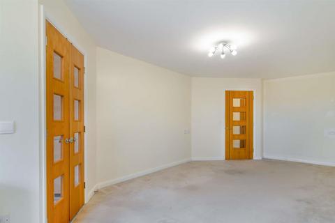 1 bedroom apartment for sale, Squirrel Way, Shadwell, Leeds